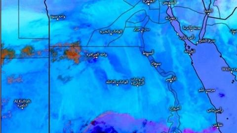 لقاء الخميسي تشعل السوشيال ميديا بمايوه جريء 