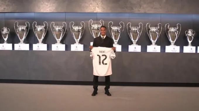 ريال مدريد يضم ألكسندر أرنولد: صفقة مثيرة