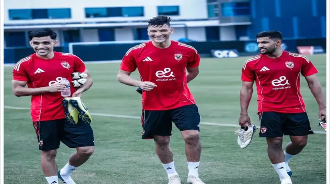 توجهات جديدة للأهلي بشأن أشرف داري