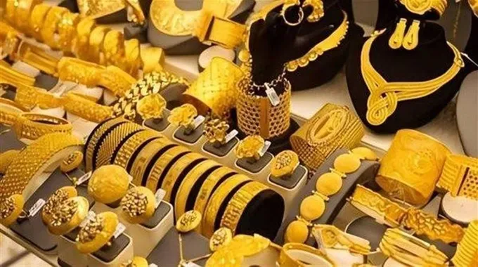 تراجع أسعار الذهب في مصر وتأثير السوق العالمي