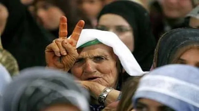 دعوة منى فاروق لشفاء والدتها وتفاصيل محكمة