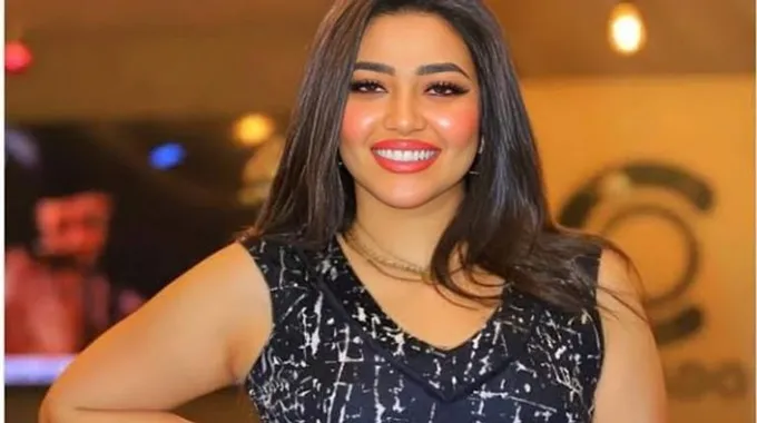 رحمة محسن تتجاوز أزمة صحية بسيطة