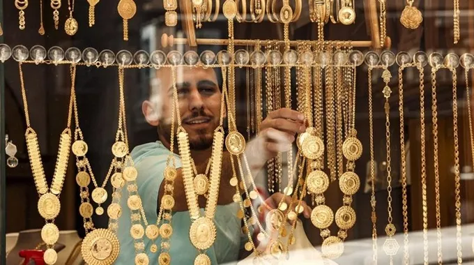 قفزة تاريخية في سعر الذهب اليوم